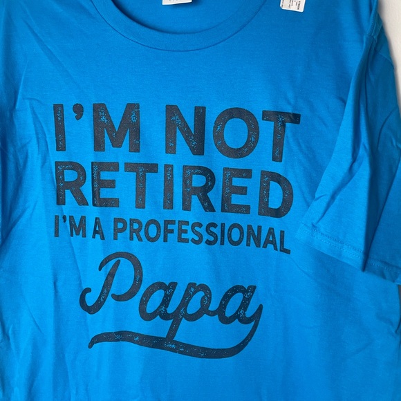 738. Mens “I’m not retired I’m a professional Papa” Basic T-Shirt - Picture 3 of 4